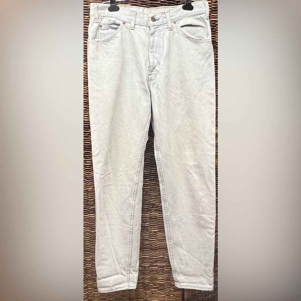 Levi's Classic Light Wash Men's Jeans-Vintage Orange Tab,measures‎ 15-1/2 front